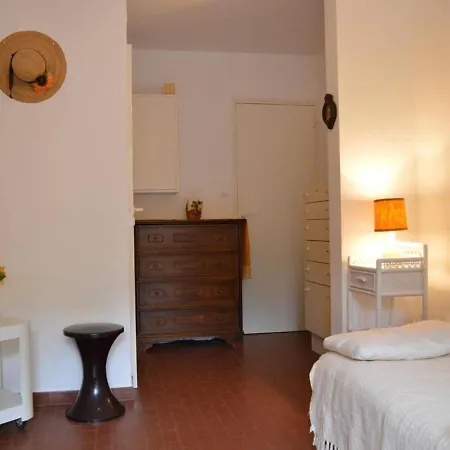 Lejlighed Avec Terrasse, Parking, A 500m De La - - Fr-1-251-66 Le Lavandou